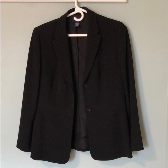 Ann Taylor Jackets & Blazers - Beautiful Ann Taylor blazer